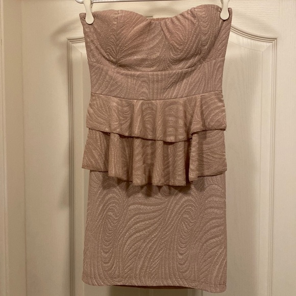Strapless dusty rose stretch dress - Picture 1 of 5